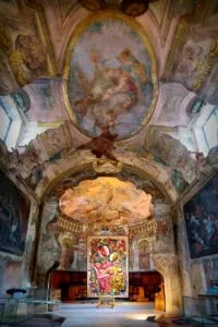 Abbraccio Nel Museo Hc X
